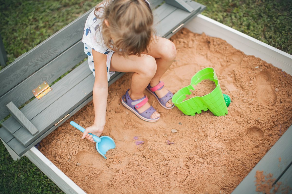 Sandbox with foldable lid, White/Graphite