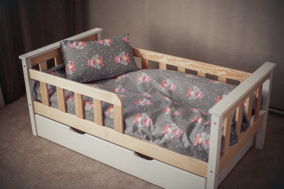 Children's wooden bed